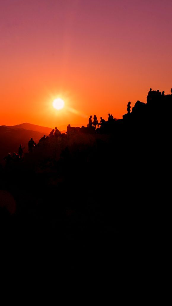 Folegandros, magical island. Worshipping the Sun. 