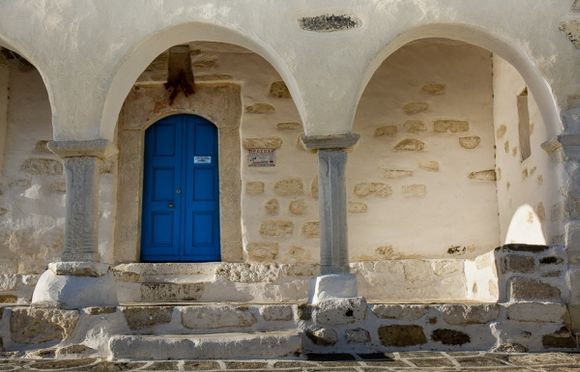 ...Paros light and arches (for Mr Bergen :))