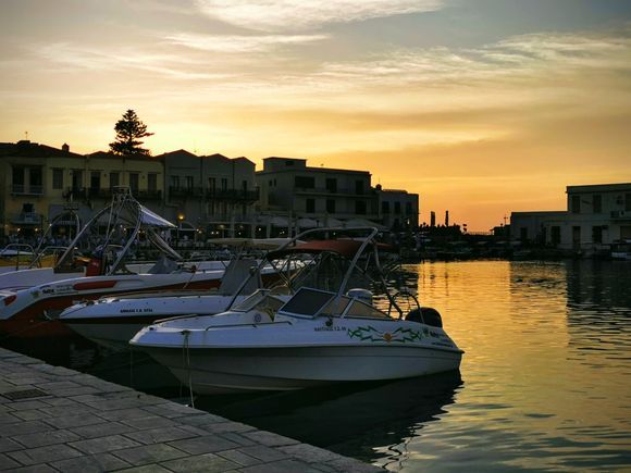 Sunset in the Venetian harbour