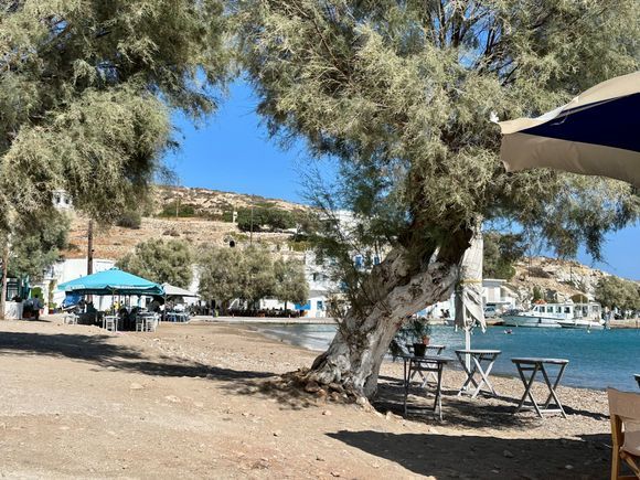 The beach in the harbor of Kimolos