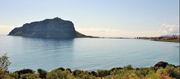 When you approach Monemvasia from north to south, it just looks like a mountain, you would not think it was a city hidden behind here? For me, it was magical to enter the gate and see the city open, I felt like I stepped into another world.