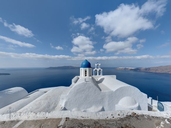 Agios Georgios Chapel. Situated in Imerovigli, near the start of the hiking trail to Skaros Rock, the small whitewashed chapel of Agios Georgios overlooks the sea & offers a panoramic view of the volcanic caldera.
