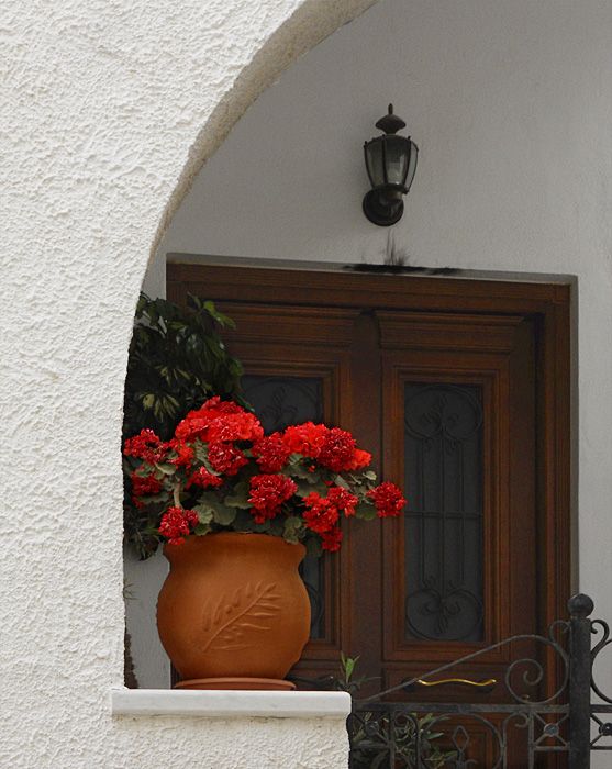 Front entry to house in Aperathos, Naxos