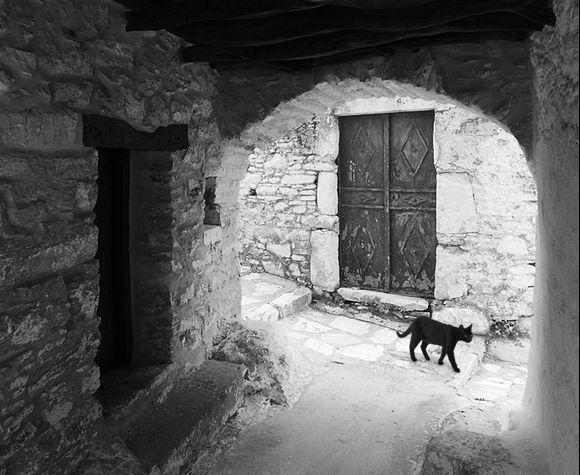 Arch in Aperathos with post-production cat.