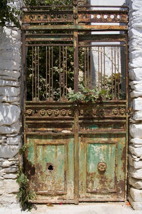 Old Gate in Chora