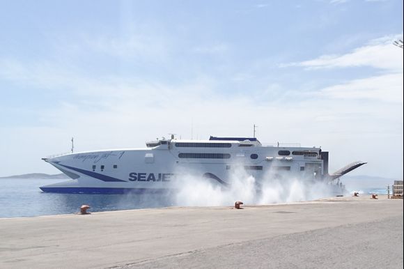 The ferry to Paros was a bit late and arrived with a splash

May 17, 2018 