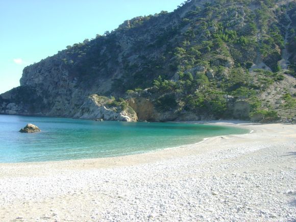 Apella beach
