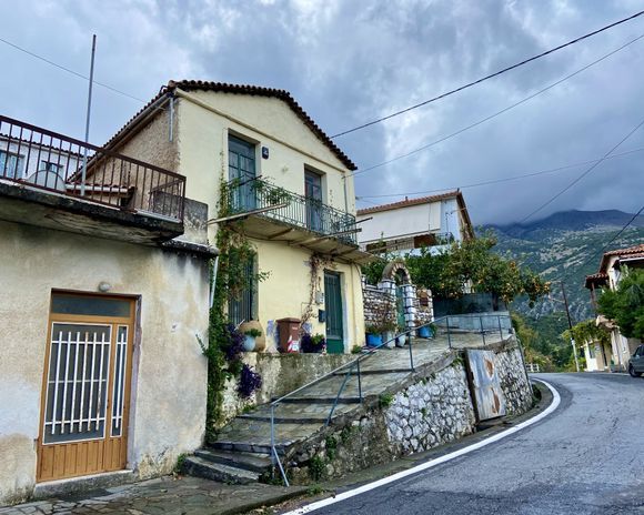 On the road: Trypi Village in Mystras - Beautiful car trip from Kalamata to Sparta 11/23