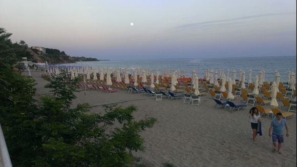 Nea Kallikratia, sandy beach