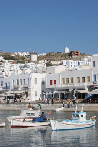 The little port of Mykonos town