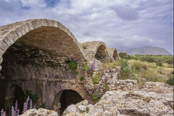 Aqueducts in ancient Aptera