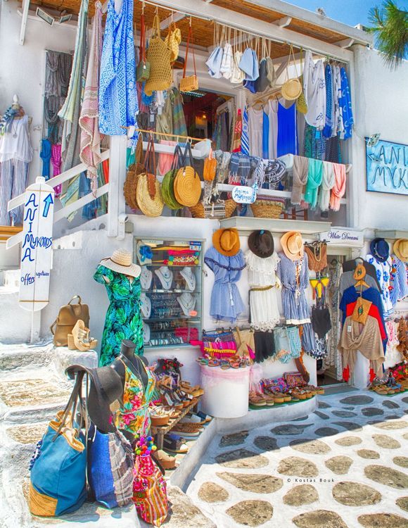 Shopping in colorful Mykonos!