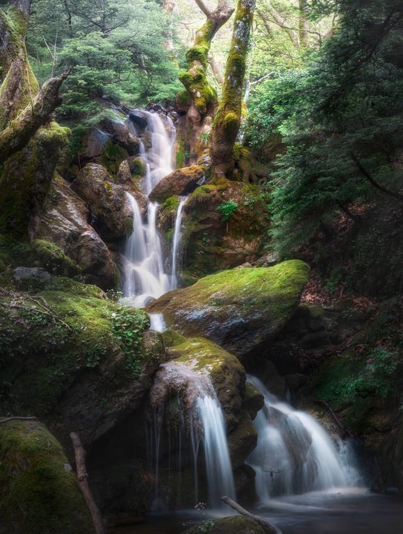 hidden waterfall  Steni Dirfyos