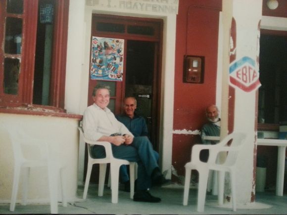 Zakynthos: Old men