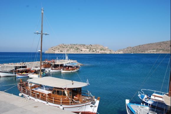 The boat to Spinolongo, Crete