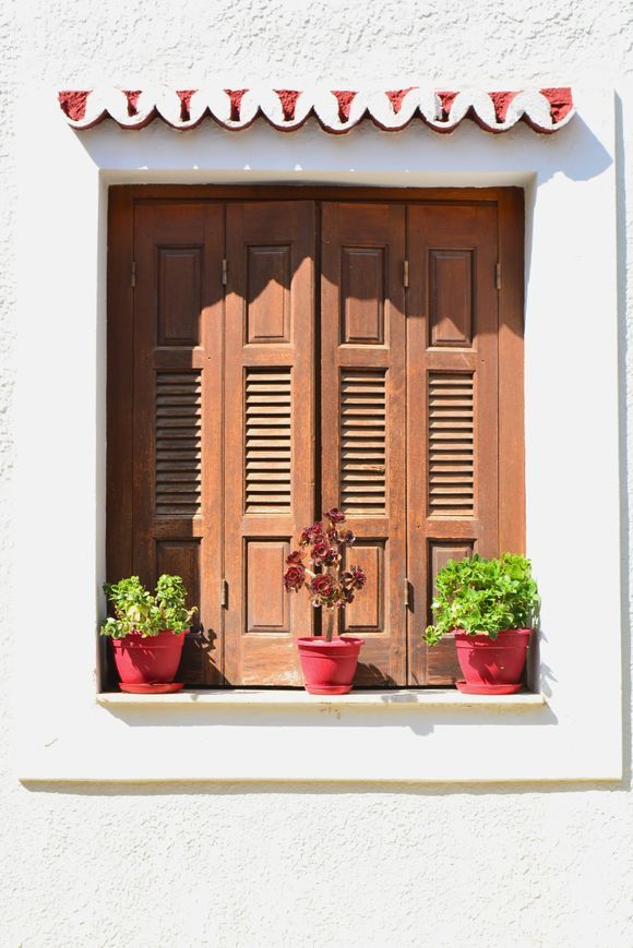 I love these windows with bright flower pots. Simple but sweet
Koroni, Peloponnese 
