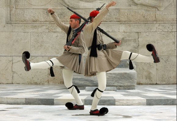 Syntagma change of guards