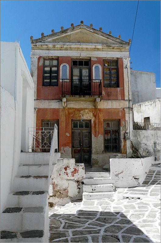 old house in Lefkes