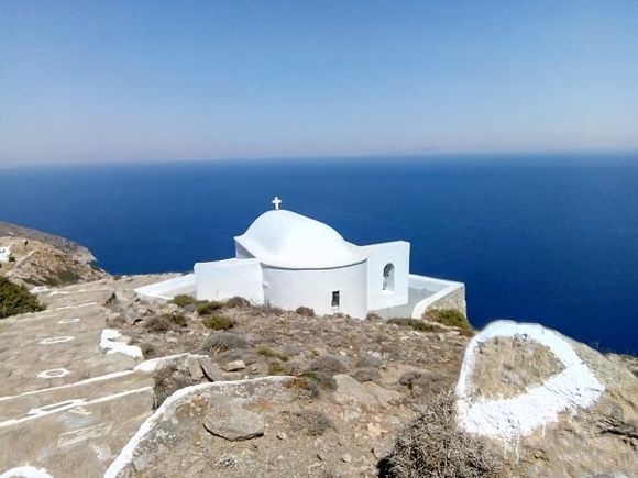 Panagia Pantochara, the small church in the middle of the route Kastro-Zoodochos Pigy, dedicated to the nobel Prize winner poet Odysseas Elytis