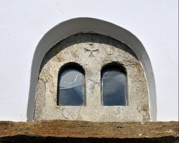 Kechrovouni Convent: window ornament