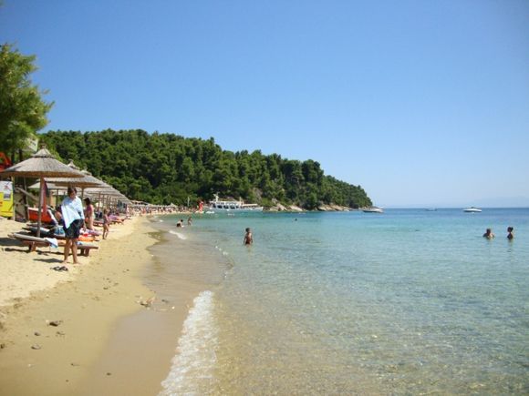 Vromolimnos beach