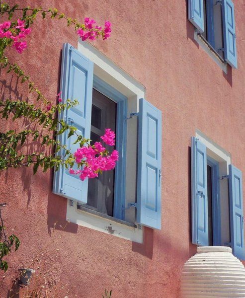 A pretty harbour side house in Assos Kefalonia