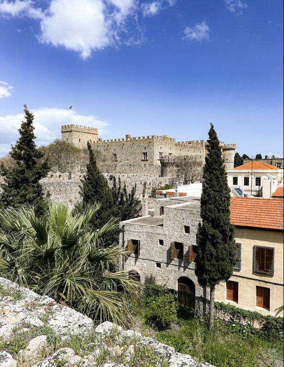 Walking the old town walls of Rhodes 
