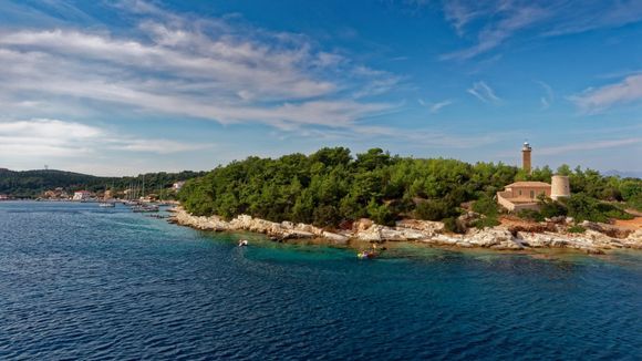 14-09-2018  -  17h15 : After 2 hours 30 of ferry from Lefkada, we discover Fiskardo ...