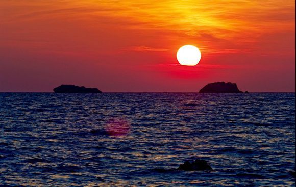 2018-09-19 - 19h.33 : Paliolinos Beach : A sunset story ...