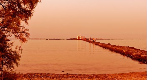 2022-10-01.  End of the day on Georgioupoli, with an exceptional light of beauty !