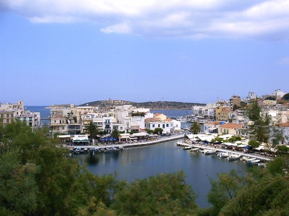 Agios Nikolaos lake view