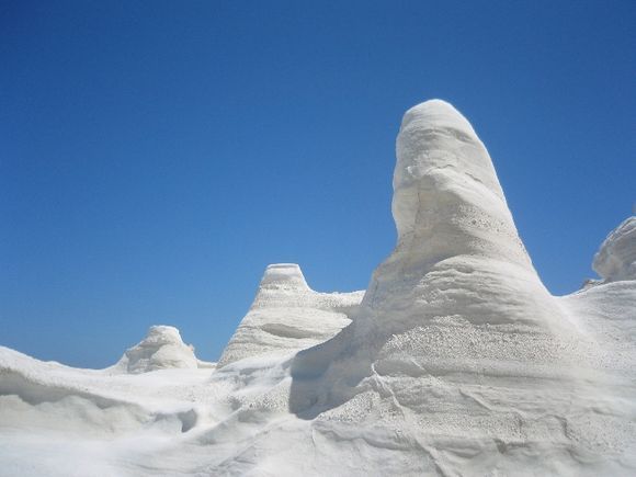White sculptures in Sarakiniko