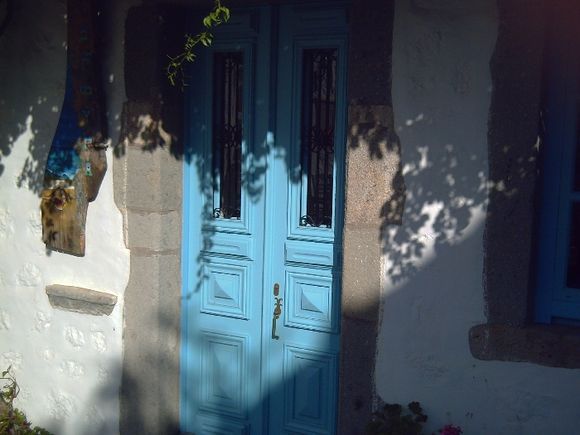 Blue door in Chora