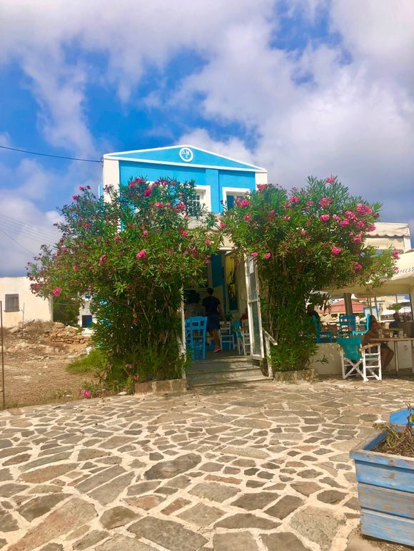 Kassos island: kafenio in Fry