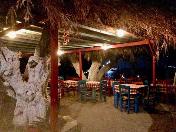 Livadi beach at night: so lovely to have dinner in one of these little taverns just on the sea!