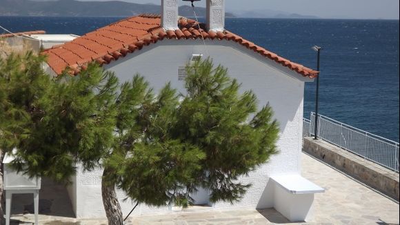 Evia, small church near Akti Nireos