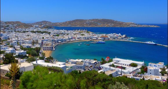 Overview of Mykonos town