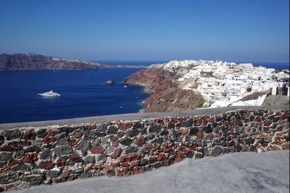 From Fira to Oia.