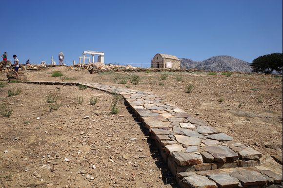 Path to temple of Demeter.