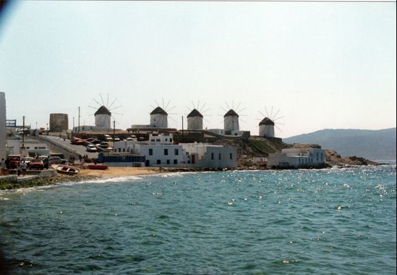 5 Windmills, the trademark of Mykonos