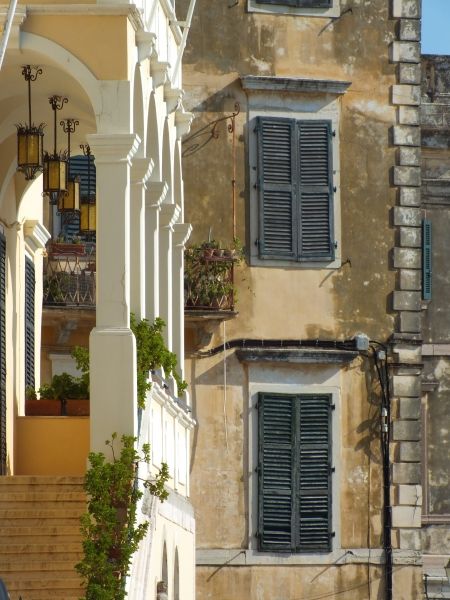 Corfu windows