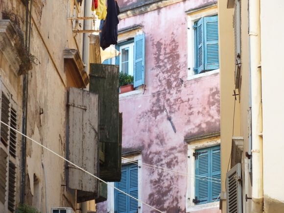 Corfu windows