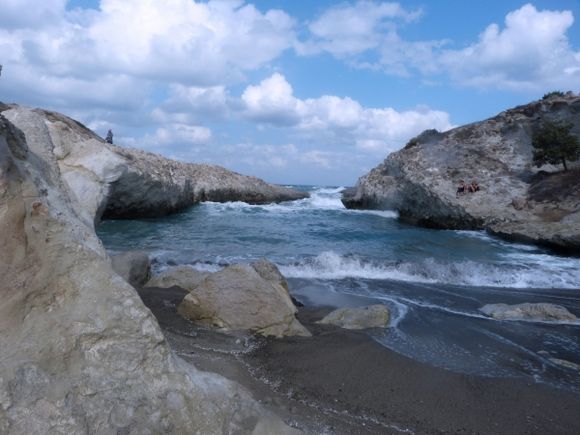 Papafragkas beach Milos