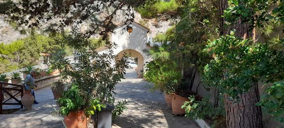 Crete: Monastery of St George Sellinari