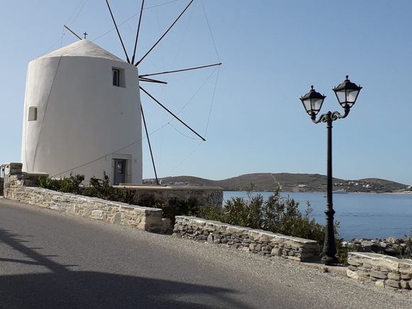 Paros