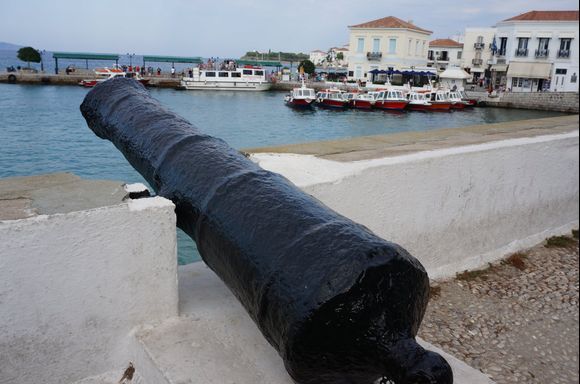 The canons are everywhere in Spetses Island