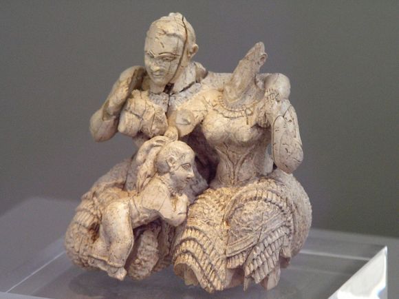 Ivory figurines from Mycaene