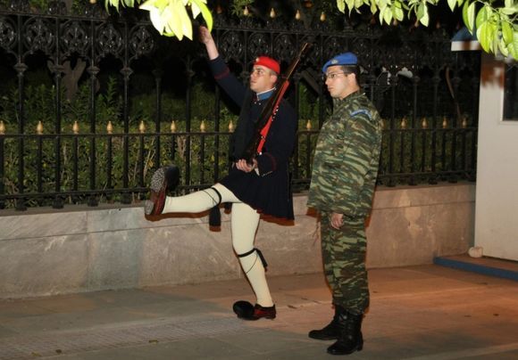 Evzones night training (1:30 am) at President\'s Palace