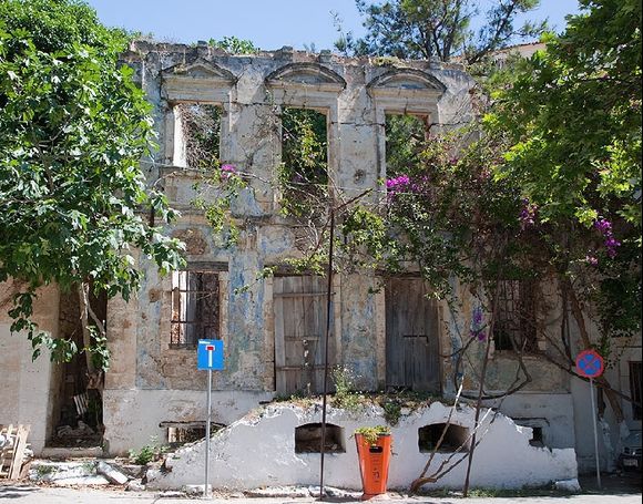 Ruins after earthquake 1953, Assos
