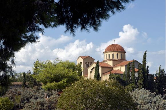 Naos Ag. Athanasios, seen from the Agora